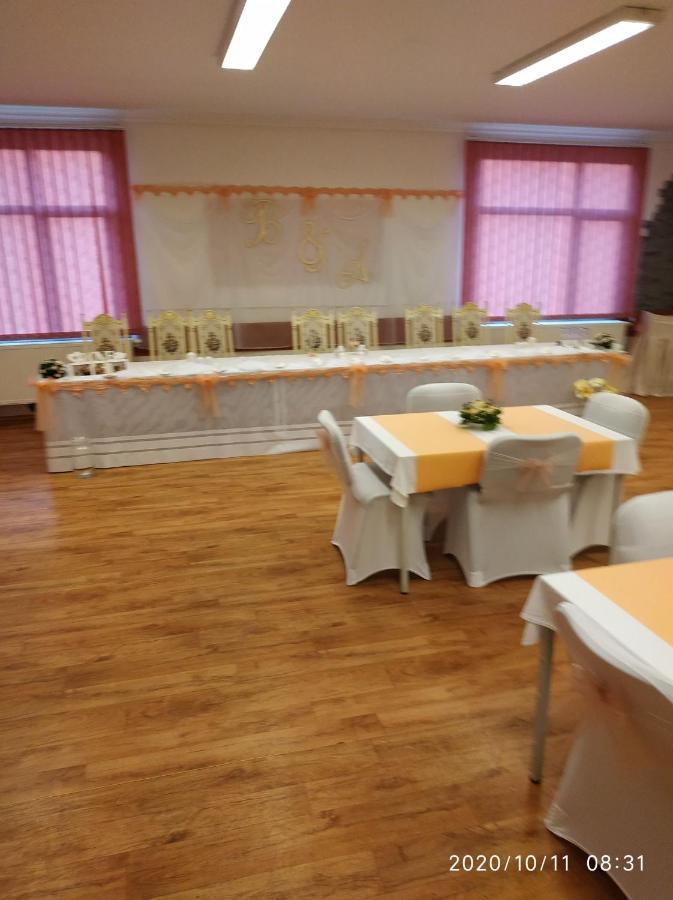 Hotel Prom Svoboda nad Úpou エクステリア 写真